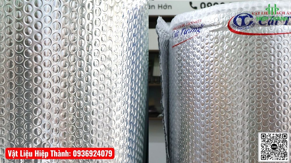 Thực tế cuộn cách nhiệt Cát Tường A2, phủ 2 mặt nhôm nguyên chất sáng bóng, hàng chính hãng tại kho Hiệp Thành. Mua ngay ưu đãi 5%