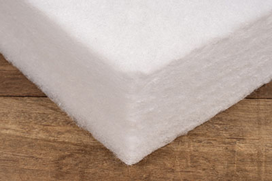Bông Polyester mang nhiều đặc điểm ưu việt trong việc chống nóng.