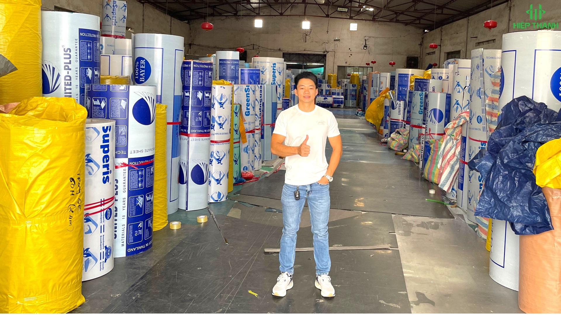 Tổng kho tấm nhựa Poly số lượng có sẵn hàng ngàn m2 các loại