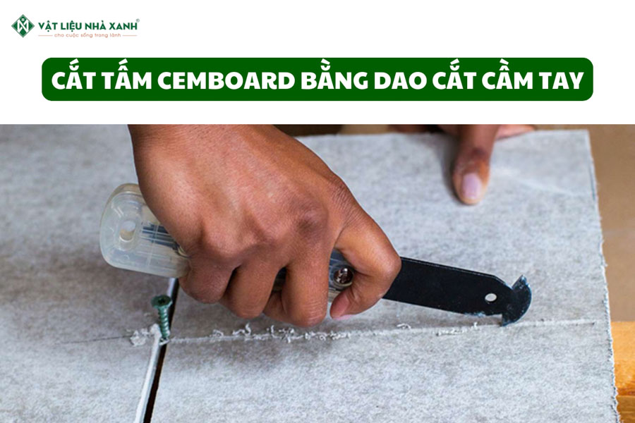 Sử dụng thước và dao cắt cầm tay