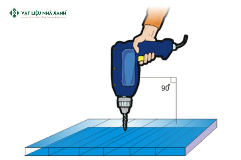 Cách khoan tấm polycarbonate rỗng ruột
