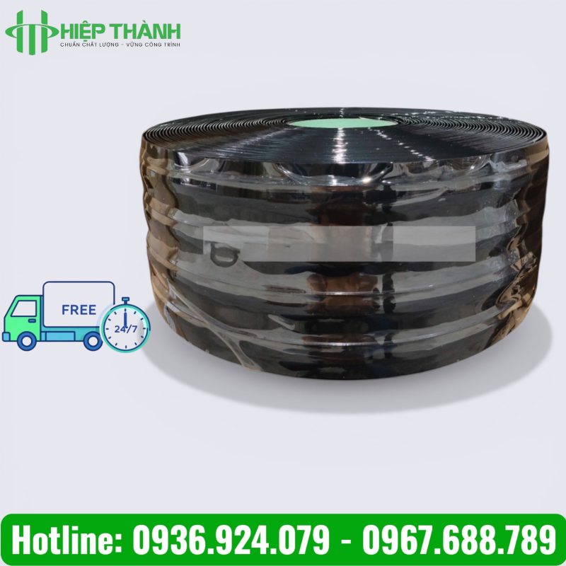 Cuộn rèm nhựa PVC màu đen có gân sóng đôi. Chuyên che khuất tầm nhìn