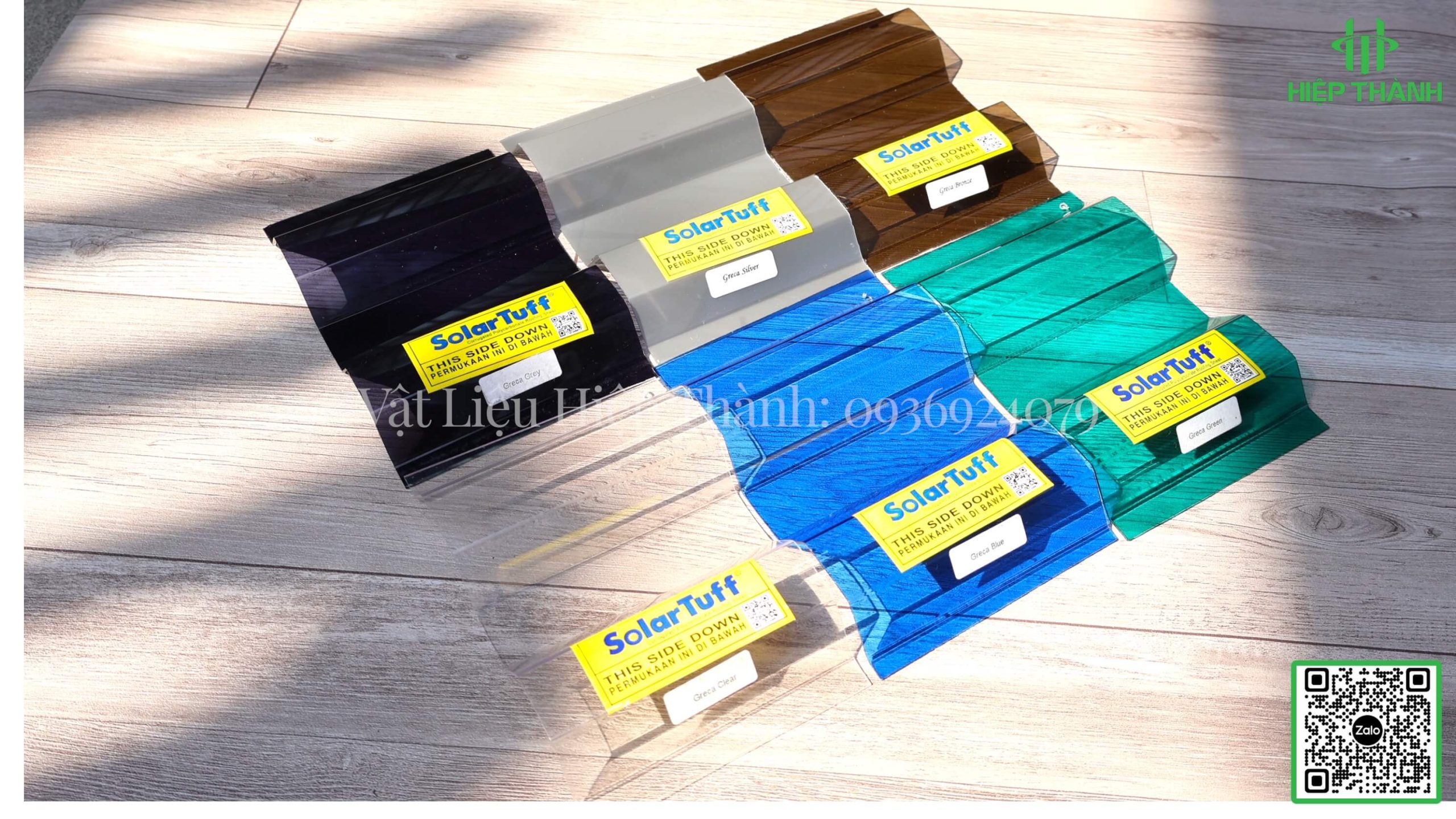 Tôn sóng nhựa poly màu trắng trong - xanh biển - trà lấy sáng 80%